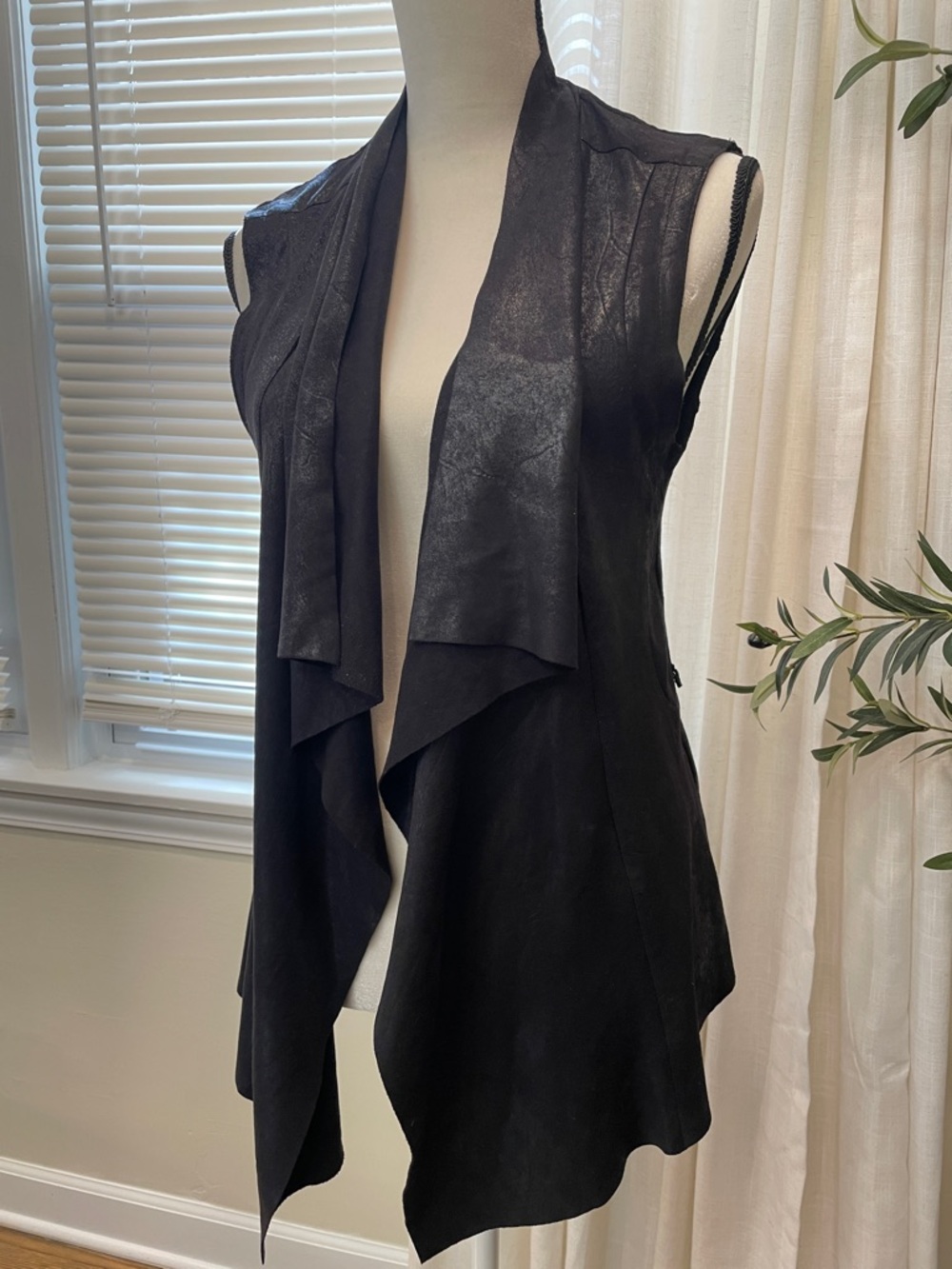 Zara Woman S Black Draped Open-Front Vest